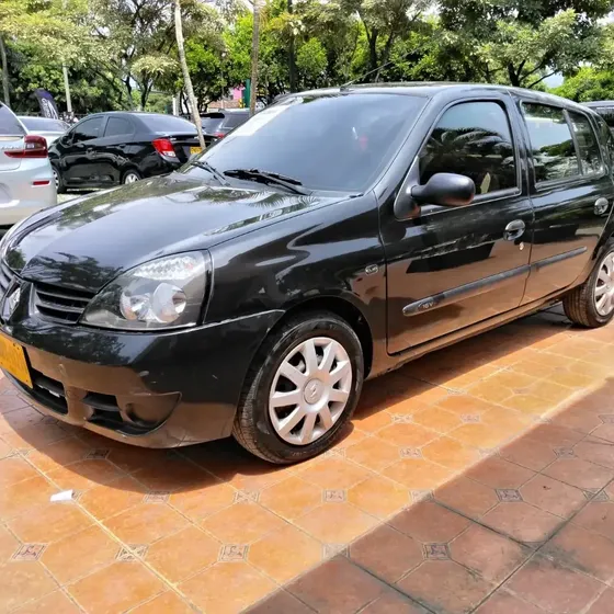 Renault Clio Ii 2013 1.2 Campus