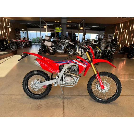Rvm Cz 250 T Pro Entrega Inmediata Créditos Sanzarimotors