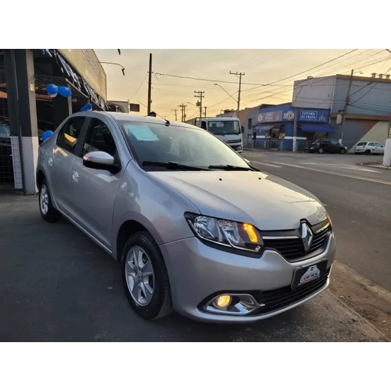 Renault Logan Logan 1.6 Dynamique 8v Flex 4p Manual