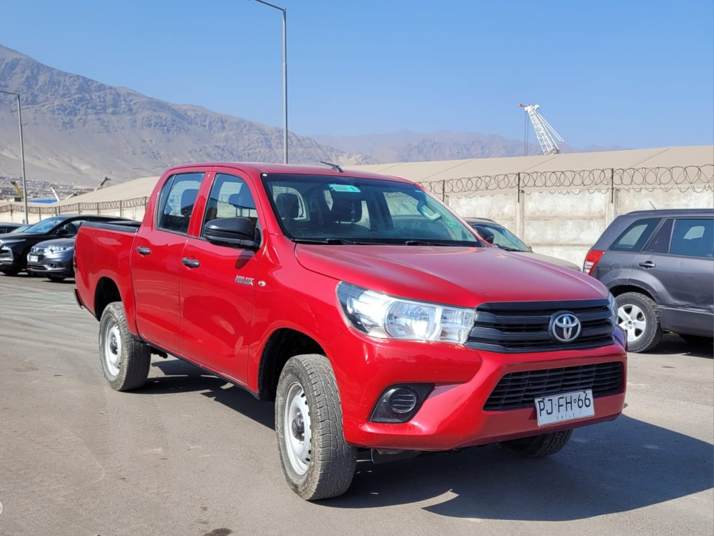 Toyota Hilux Dc 4x2 2.4 D Dx Mt