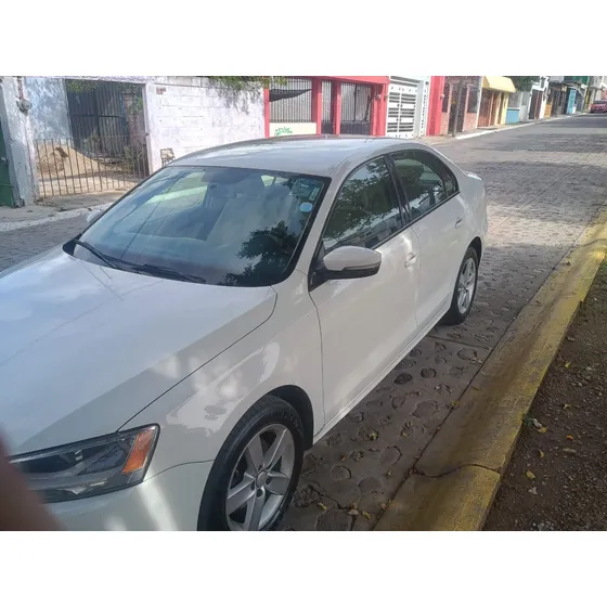 Volkswagen Jetta 2.5 Style Active At