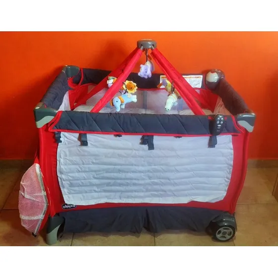 Corral Cuna Chicco Con Cambiador Y Movil Portatil
