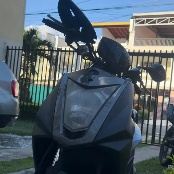 Agility Rs Naked