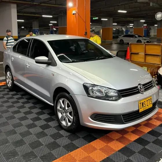 Volkswagen Vento 2016 1.6 Highline