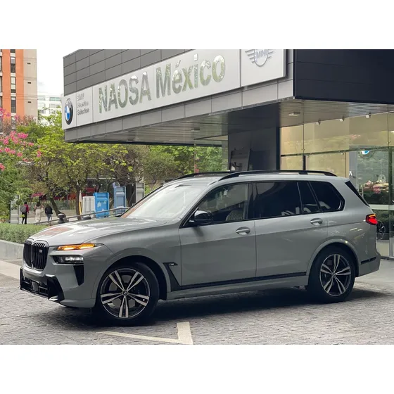 Bmw X7 4.4 V8 M60i