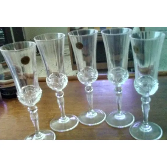 Juego De Copas De Cristal De Roca