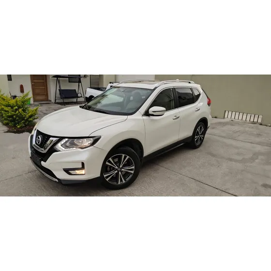 Nissan X-trail 2.5 Advance 3 Row Cvt