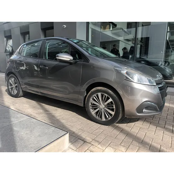 Peugeot 208 1.6 Allure