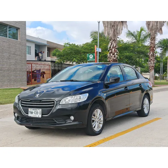 Peugeot 301 1.6 Active Mt