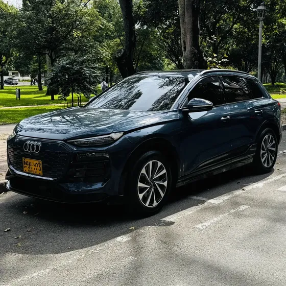 Audi Q6 E-tron 2025 0.0 45 Tech Plus