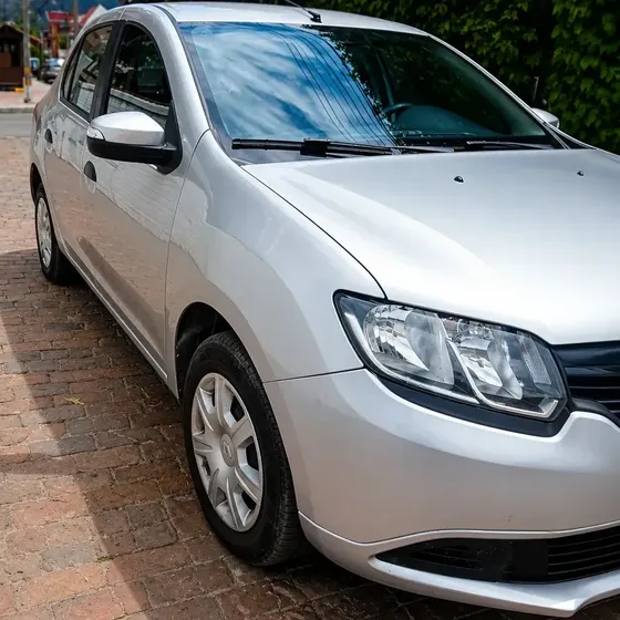 Renault Logan 2019 1.6 Expression / Life +