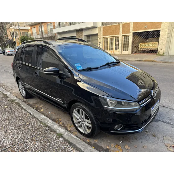 Volkswagen Suran 1.6 Highline Msi 110cv