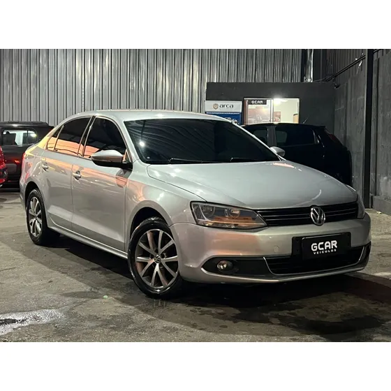 Volkswagen Jetta 2.0 Comfortline 120cv Flex 4p Tiptronic