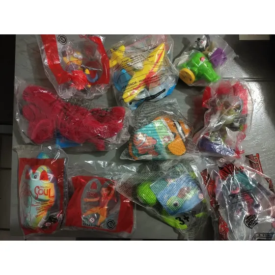Figuras Animaniacs / Clifford / Batman / Stuart Little / Nem