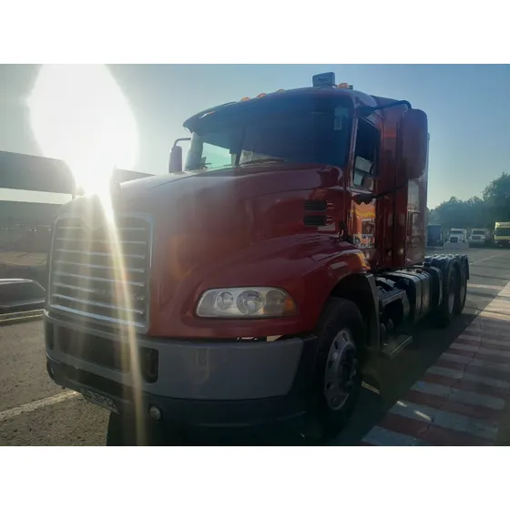 Tracto Camión  Mack Pinnacle  Año 2017