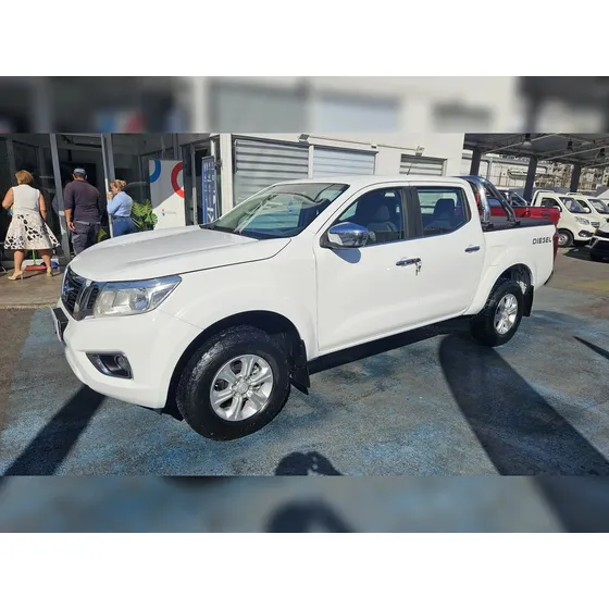 Nissan Np300 Xe