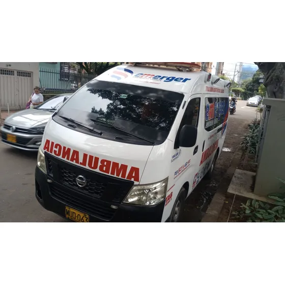 Nissan Urvan 2.5 Ambulancia
