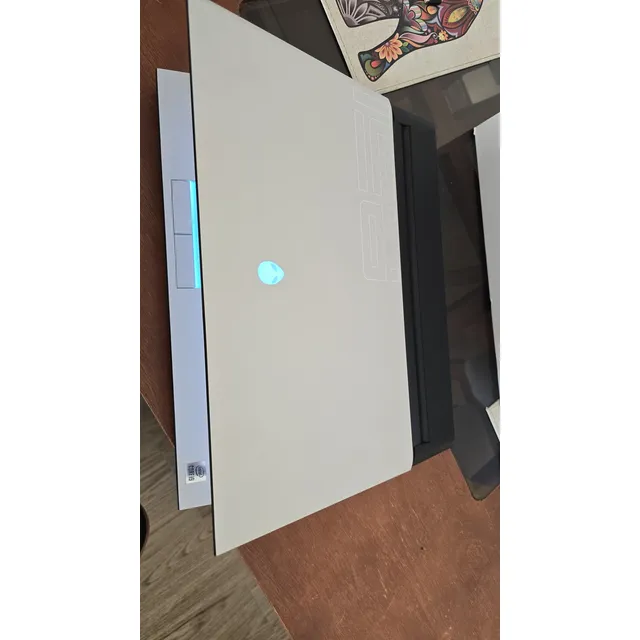 Alienware Area 51m Aw17-51m  I9 10900k Rtx 2080 Super(tm)
