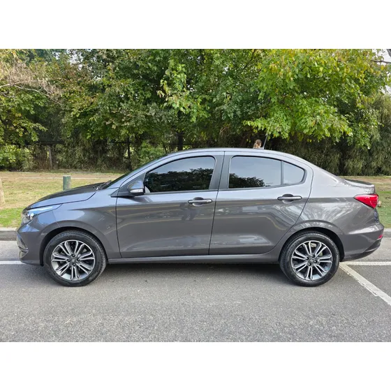 Fiat Cronos 1.8 16v Precision
