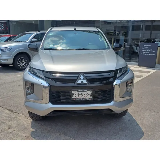 Mitsubishi L200 2.4 Cd Gls 4x4 At