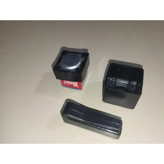 Soporte Magnetico Para Tiza De Billar Y Pool
