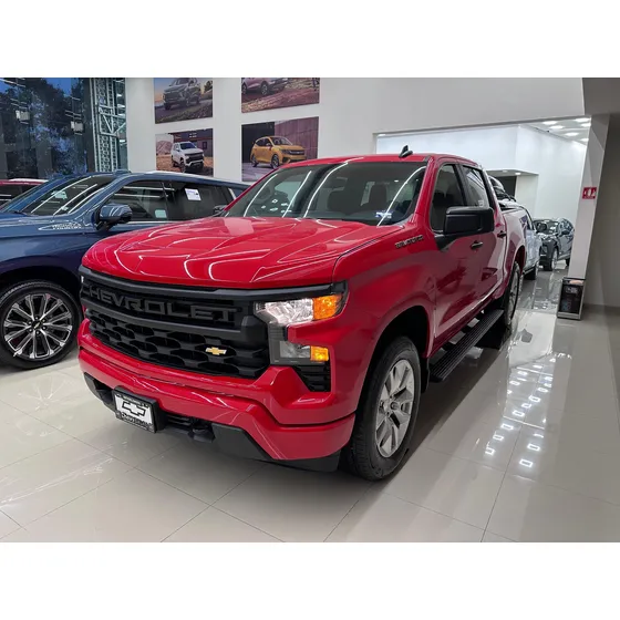 Chevrolet Silverado 5.3 V8 Custom Doble Cabina 4x4 At