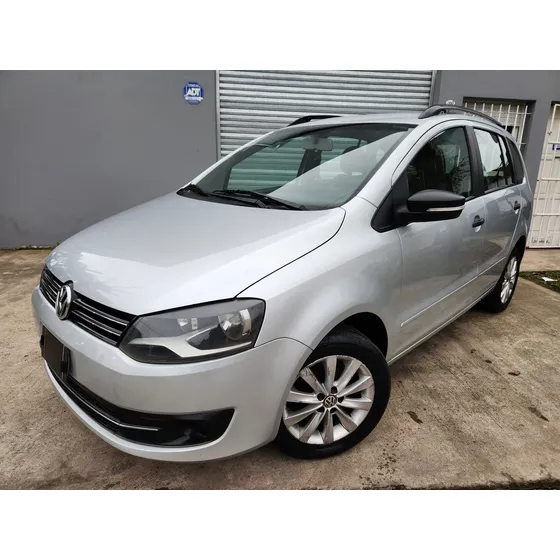 Volkswagen Suran 1.6 Trendline 11b