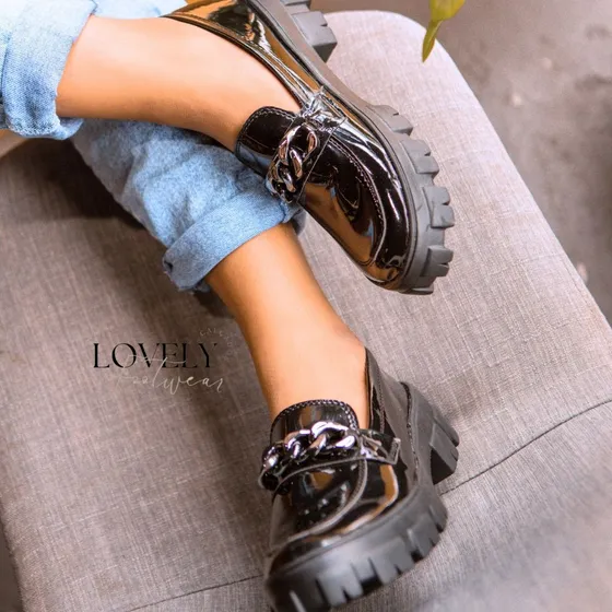Mocassim Feminino Tratorado Corrente Verniz Confortável