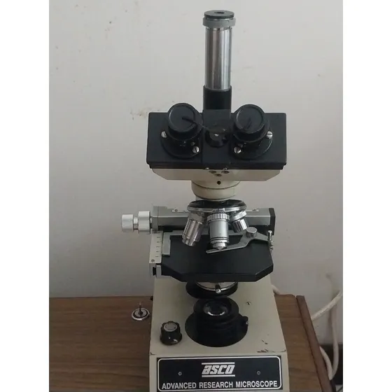 Microscopio Binocular Blanco Nuevo Marca Asco