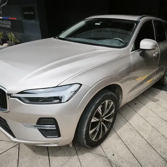 Volvo Xc60 2023 2.0 T8 Awd Inscription Hibrido