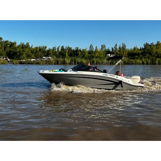 Lancha Klase A210 Etec150hp2024 Engarantia Impecable Permuto