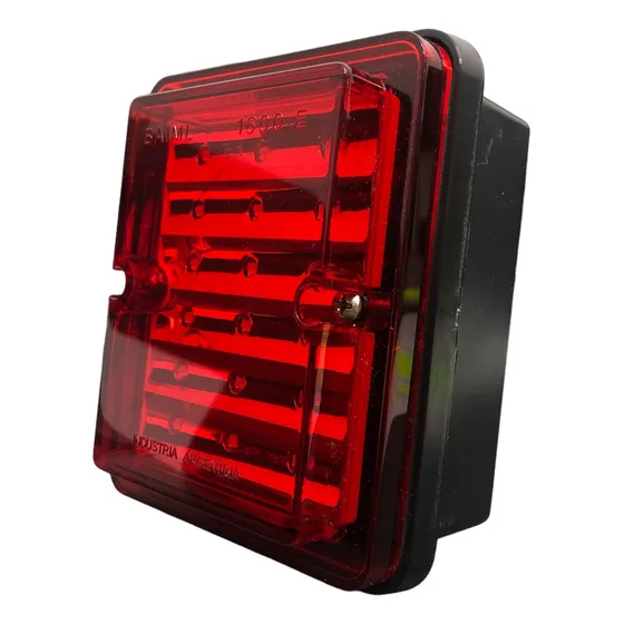 Faro Led Trasero Baiml 1620e-rb Rojo Bipolar Por Unidad