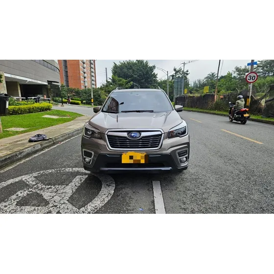 Subaru Forester 2.0 Cvt Premium