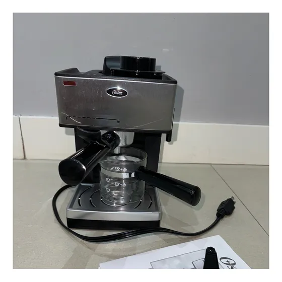 Cafetera Oster Capuchino Nueva