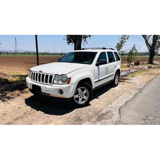 Jeep Grand Cherokee 3.7 Laredo V6 4x2