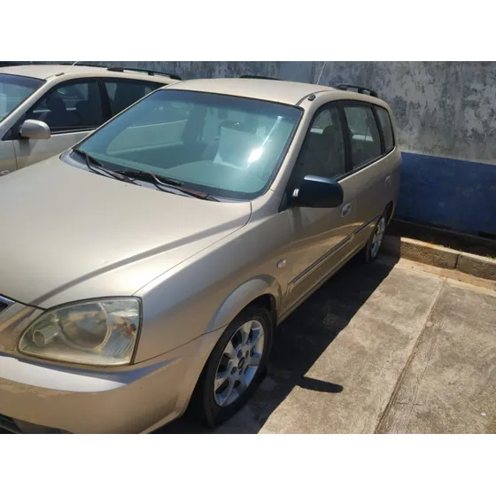 Kia Carens Automatico