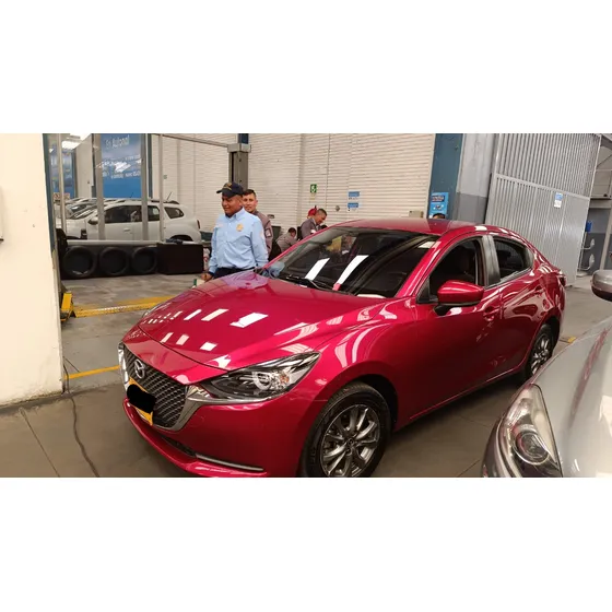 Mazda 2 Sedan 1.5 Touring Sedan