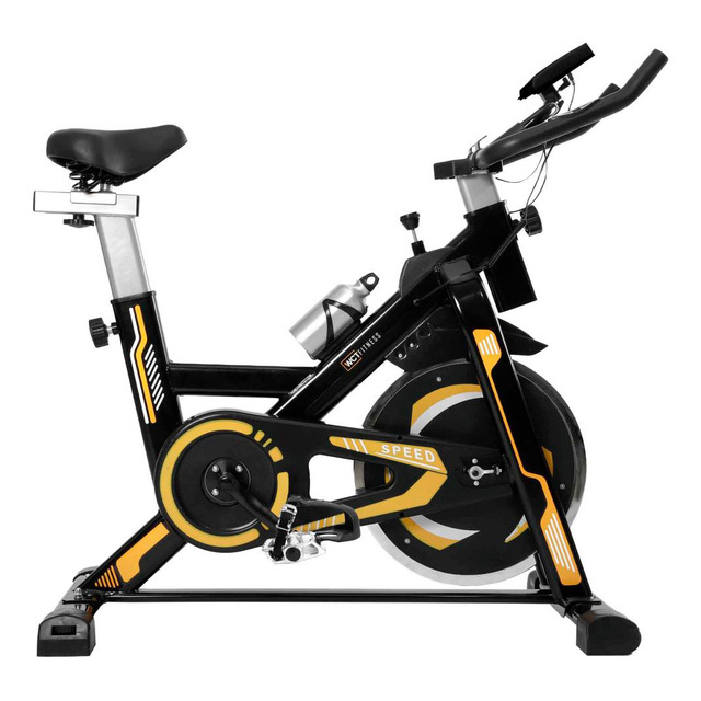 Bicicleta Spinning Com Roda De Inércia De 13kg Wct Fitness Cor Preto Preto/amarelo