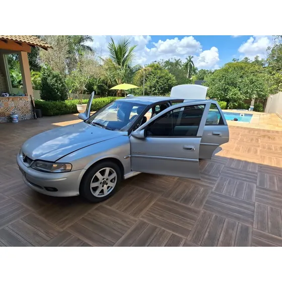 Chevrolet Vectra 2.2 Challenge 4p