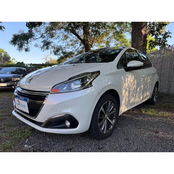 Peugeot 208 Feline