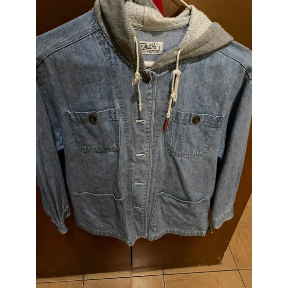 Camisa De Jeans Con Capucha Niño Usada.