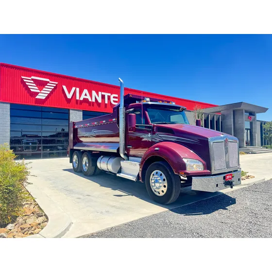 Camion De Volteo 14 M3 Seminuevo Año 2014 Estándar