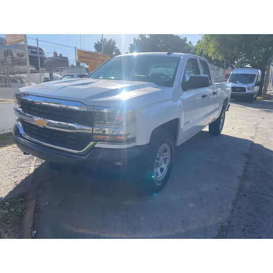 Chevrolet Silverado 5.4 2500 Cab Ext Ls V8 4x2 At