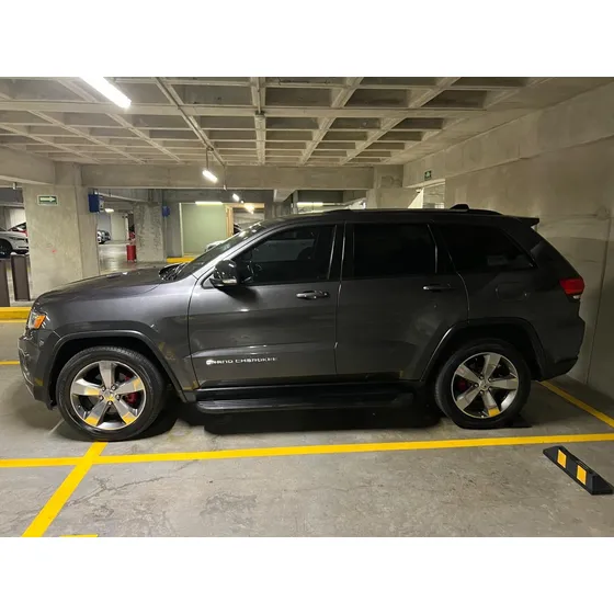 Jeep Grand Cherokee 3.6 Limited Lujo V6 4x2 At
