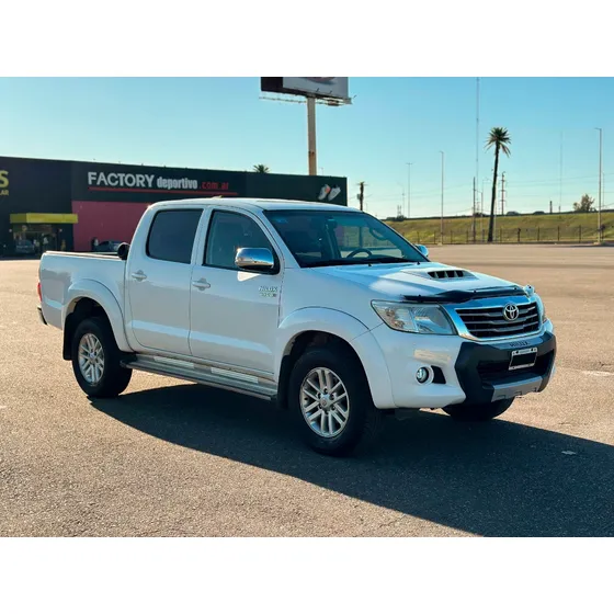 Toyota Hilux Pick-up 3.0 Cd Srv Cuero 171cv 4x2 - E4
