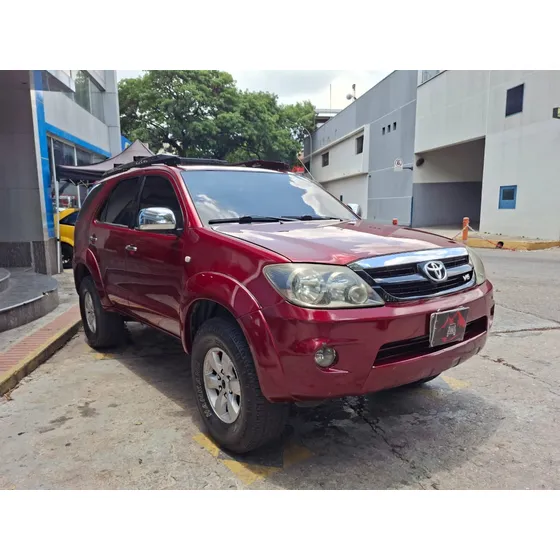 Toyota Fortuner Sr5
