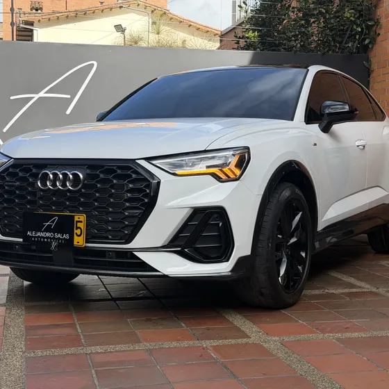 Audi Q3 2024 2.0 40 Tfsi S-line