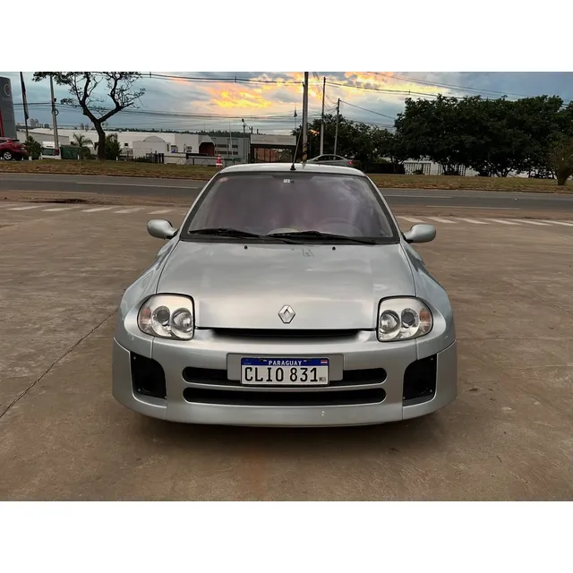 Renault Clio Sport V6