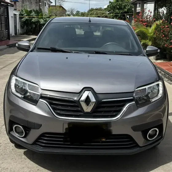 Renault Logan 2022 1.6 Privilege / Intens