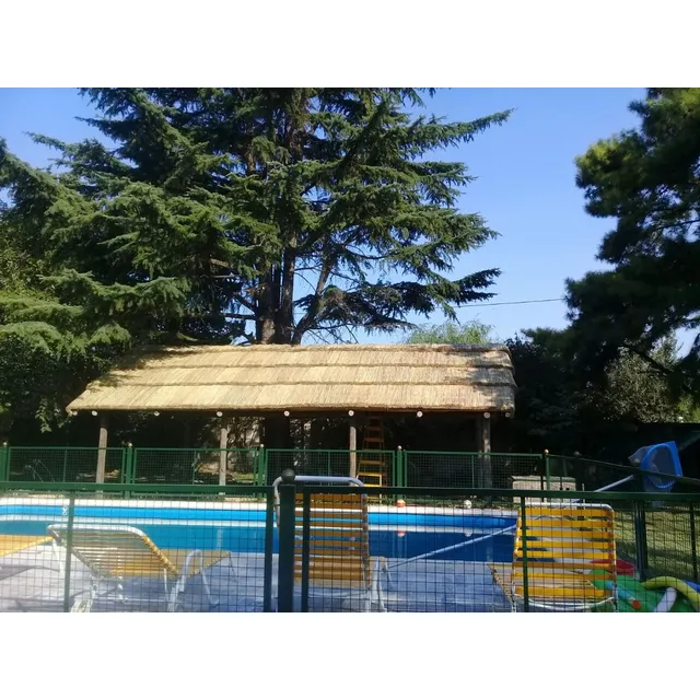Quinchos De Paja/ Pergolas/ Decks/sombrillas